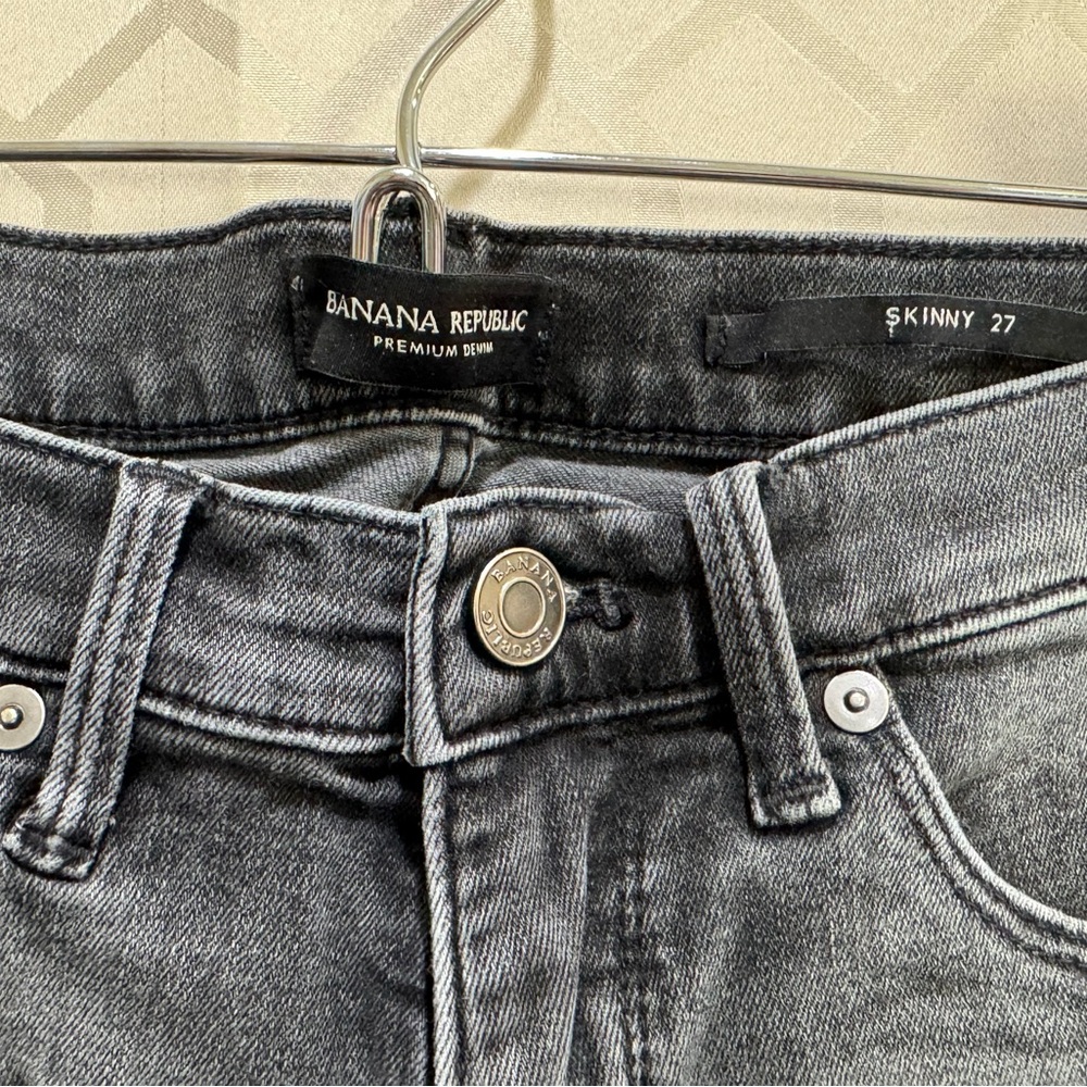 Banana Republic Women's Charcoal Skinny Jeans